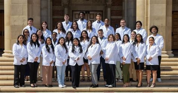Does UCLA have pre med major?