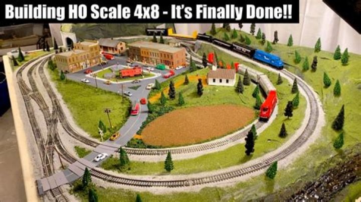 How big is an HO train set?