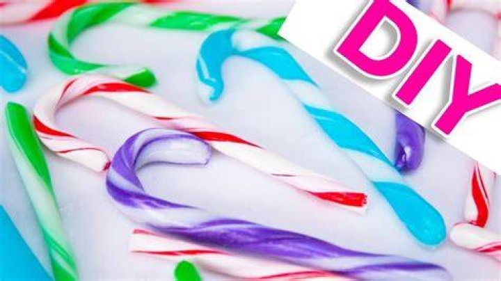 How do you make candy canes in a jar?