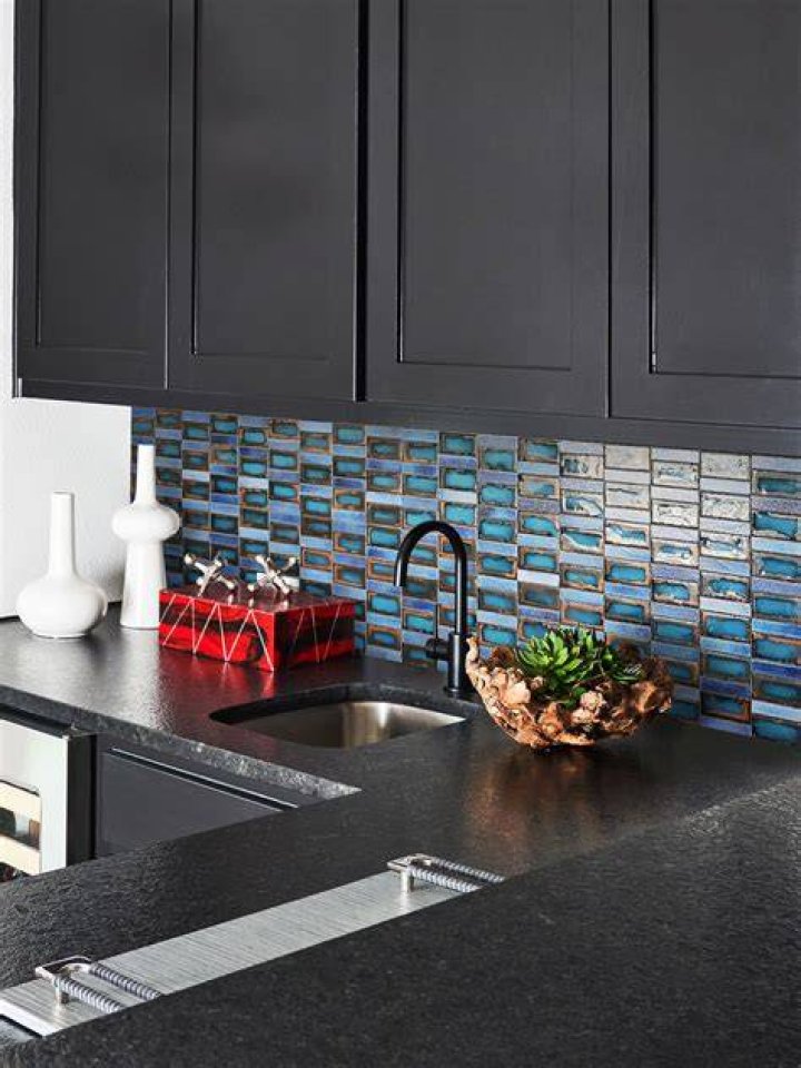 Should I do a dark backsplash?