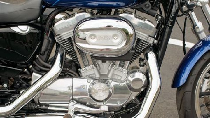 What engine is in the Evo 4?