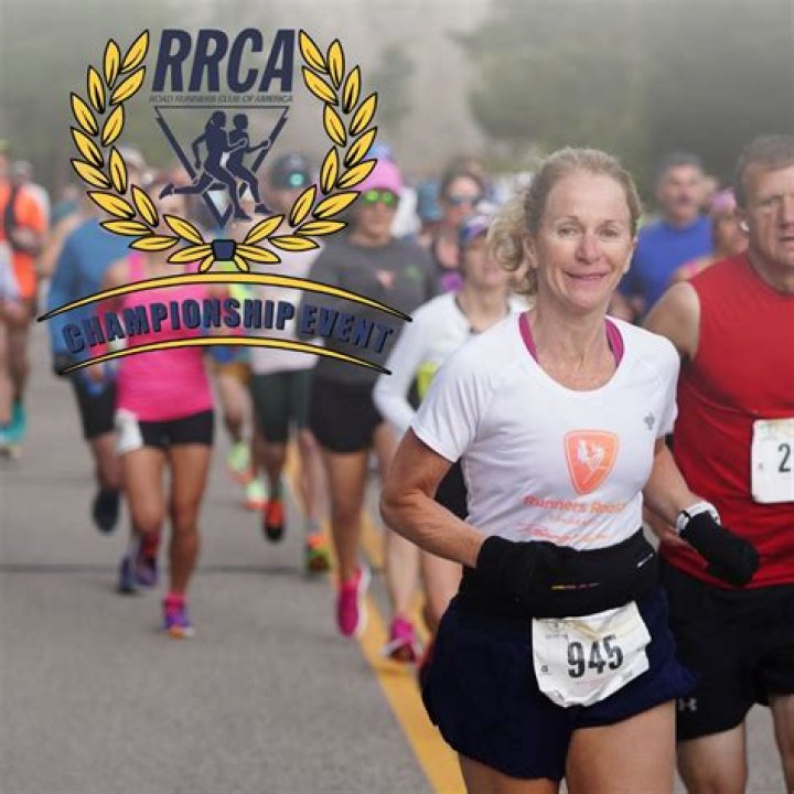 What is a RRCA running coach?