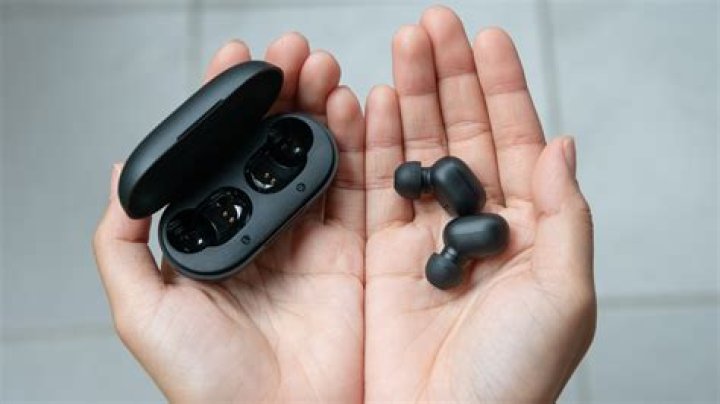 Which earphone is best wireless?